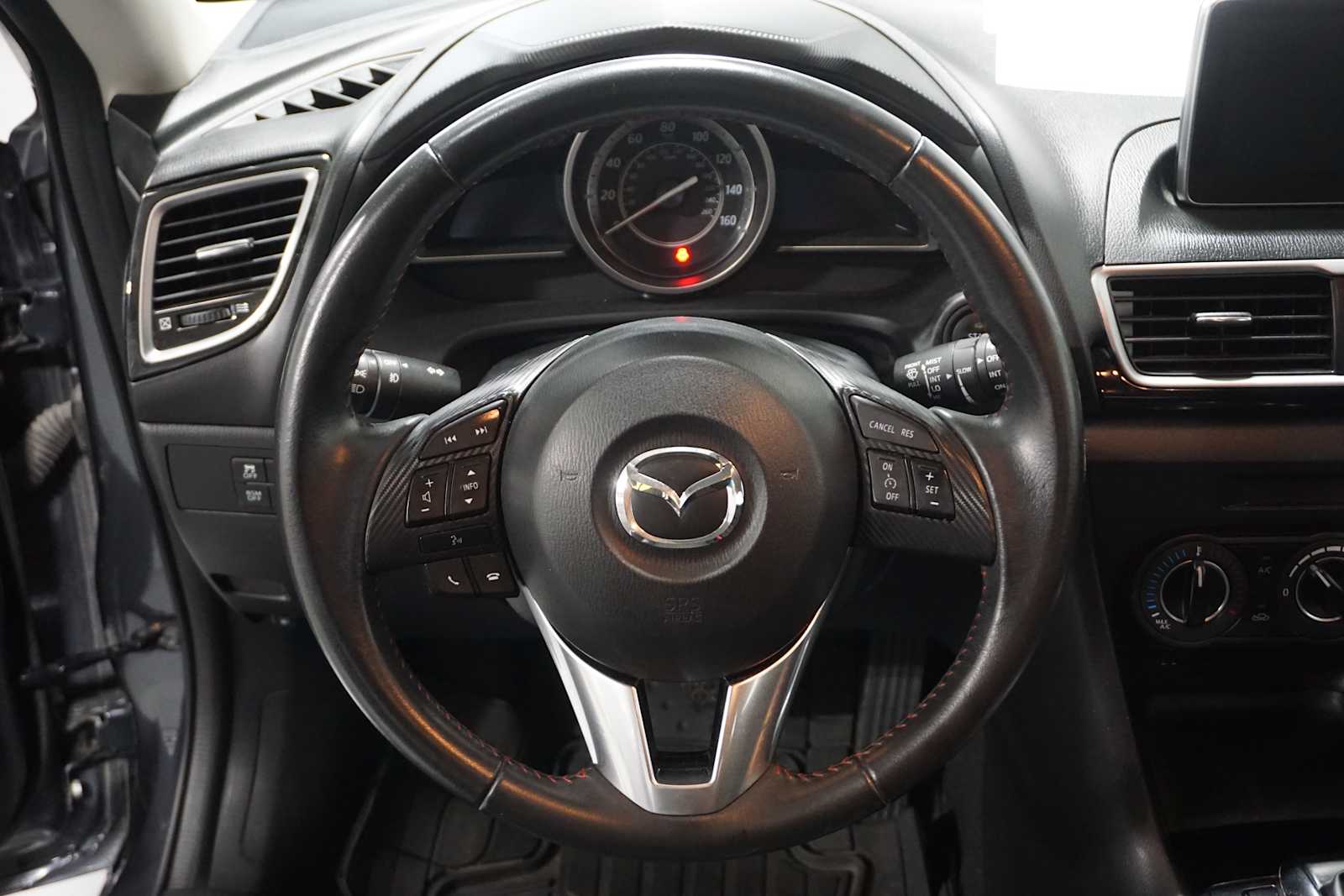 Thumbnail: 2015 Mazda Mazda3 - 17