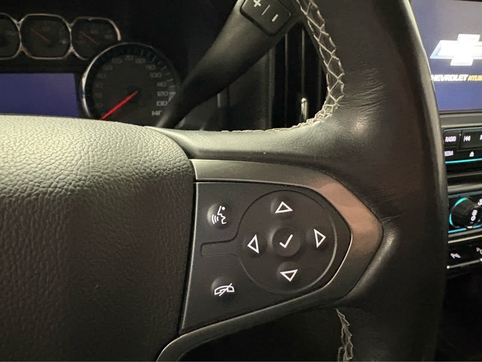 Thumbnail: 2018 Chevrolet Silverado 1500 - 20