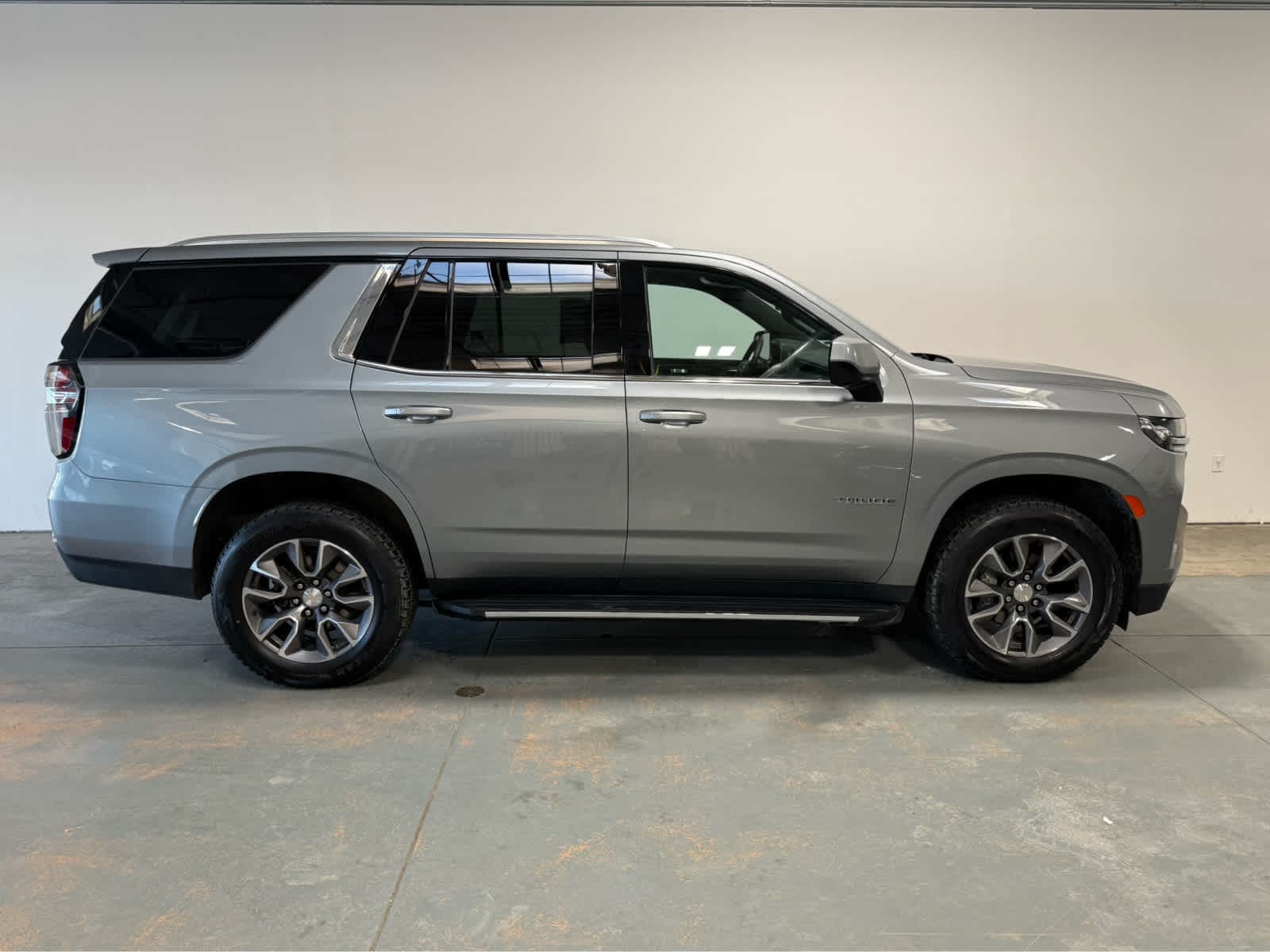 Thumbnail: 2023 Chevrolet Tahoe - 7