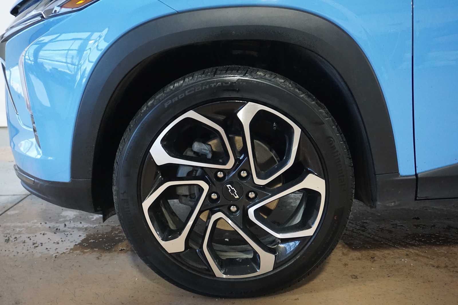 Thumbnail: 2024 Chevrolet Trax - 9