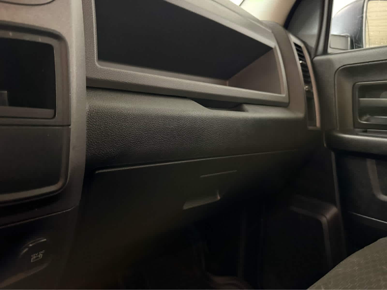 Thumbnail: 2019 RAM 1500 Classic - 19