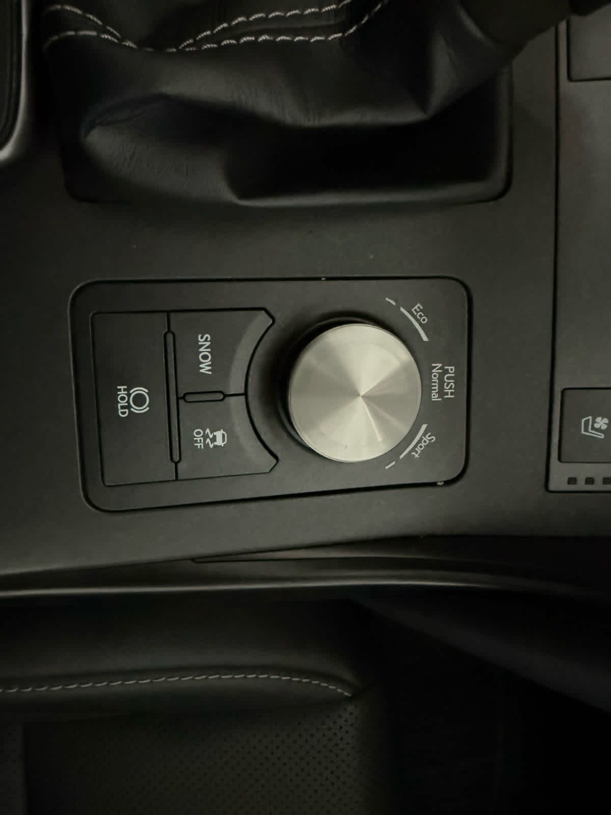 Thumbnail: 2022 Lexus IS - 25