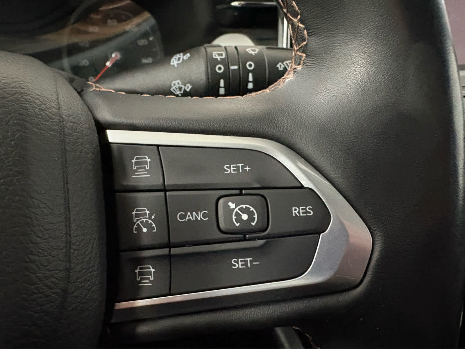 Thumbnail: 2022 Jeep Compass - 20
