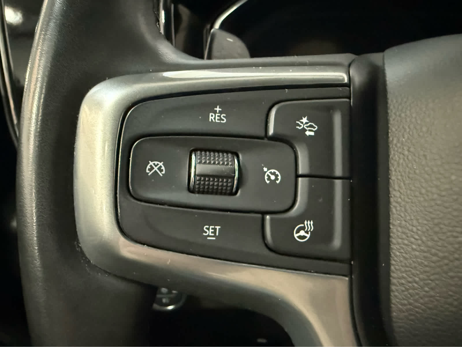 Thumbnail: 2025 Chevrolet Silverado 1500 - 17