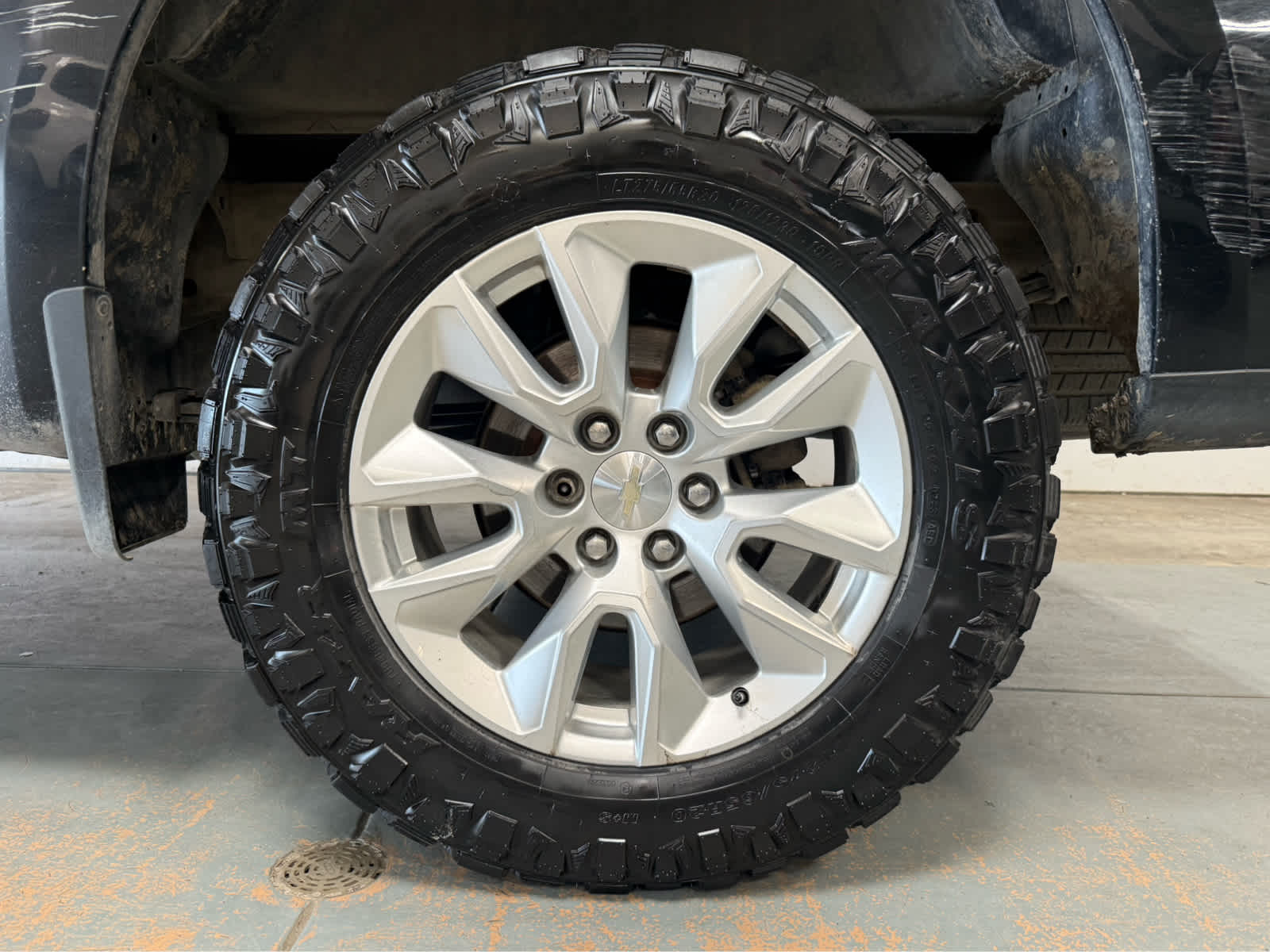 Thumbnail: 2019 Chevrolet Silverado 1500 - 9