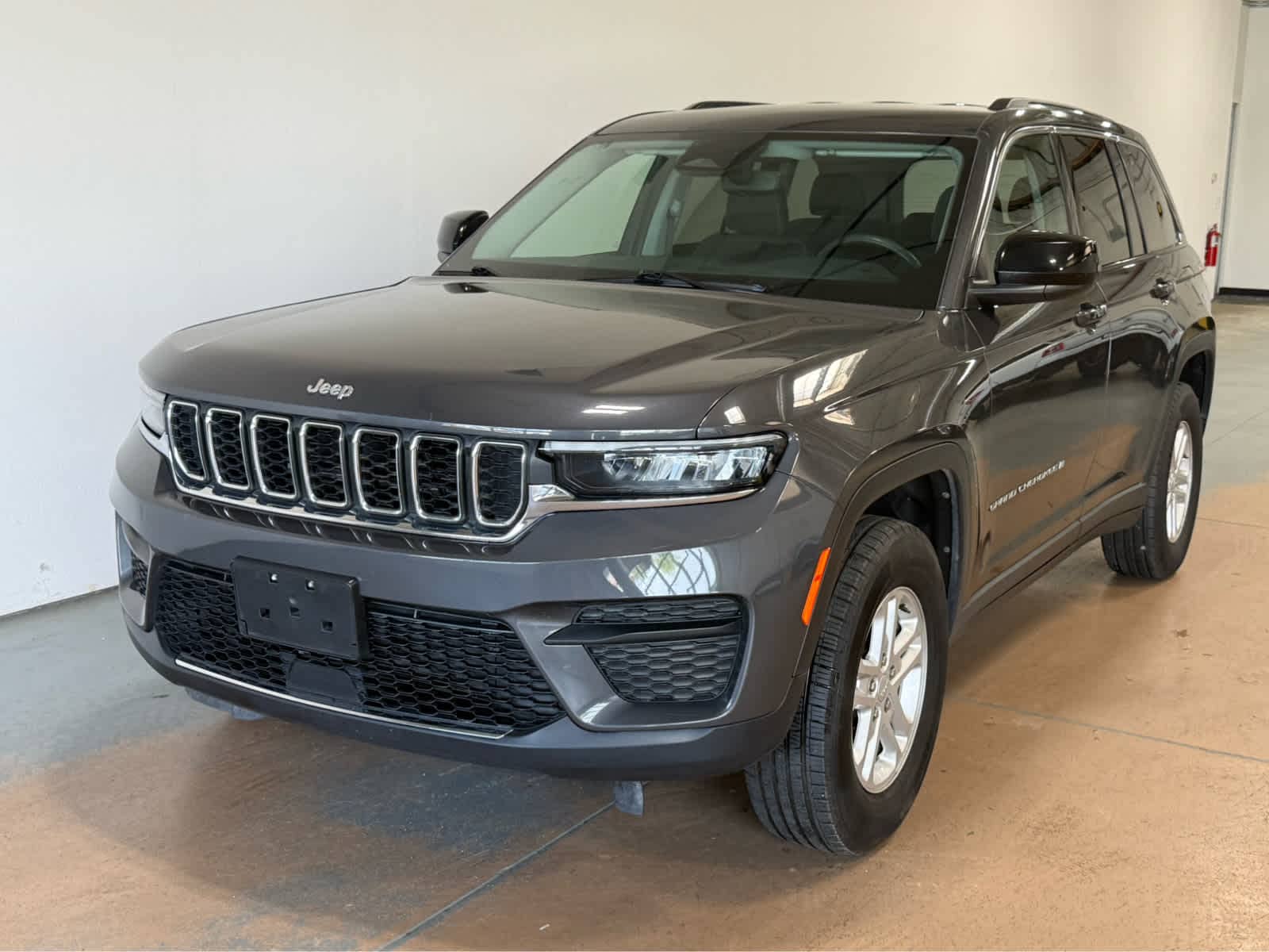 Thumbnail: 2024 Jeep Grand Cherokee - 1