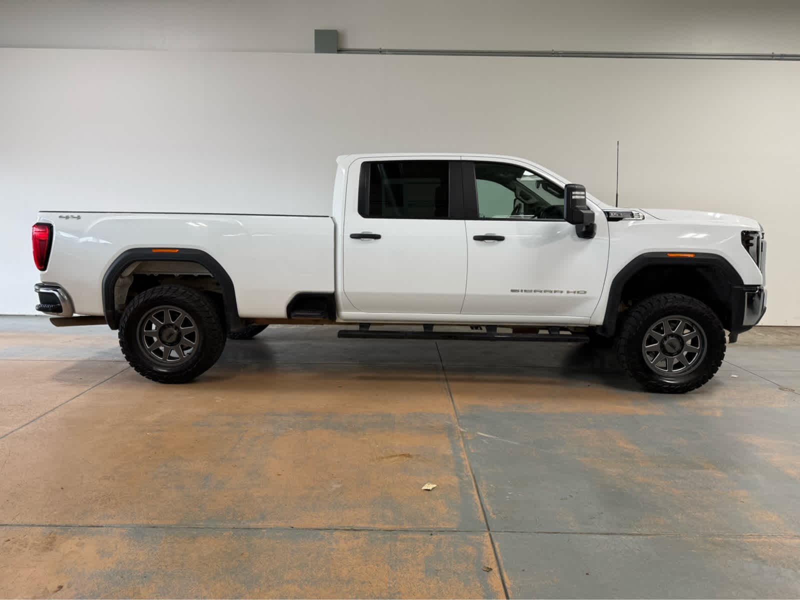 Thumbnail: 2024 GMC Sierra 3500 - 6