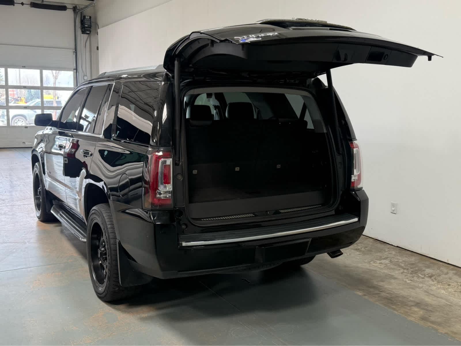 Thumbnail: 2016 GMC Yukon - 5