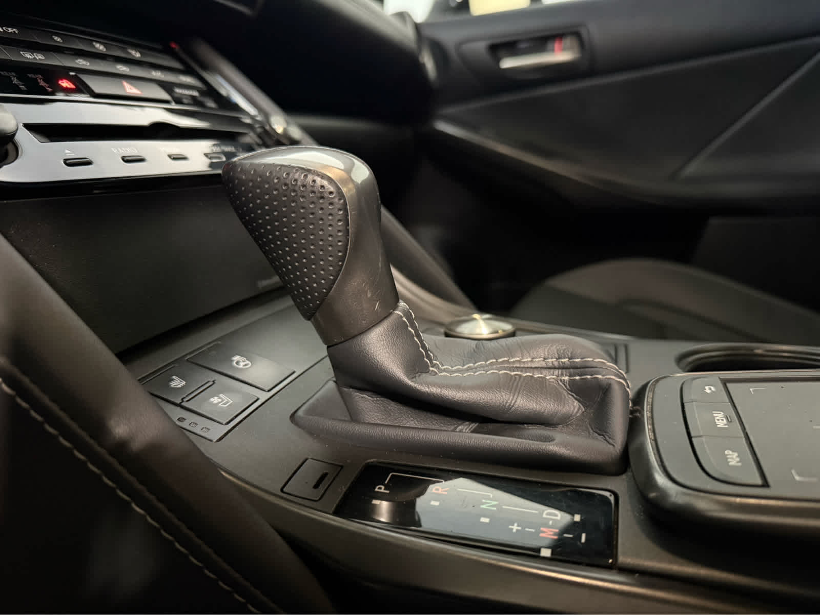 Thumbnail: 2022 Lexus IS - 23