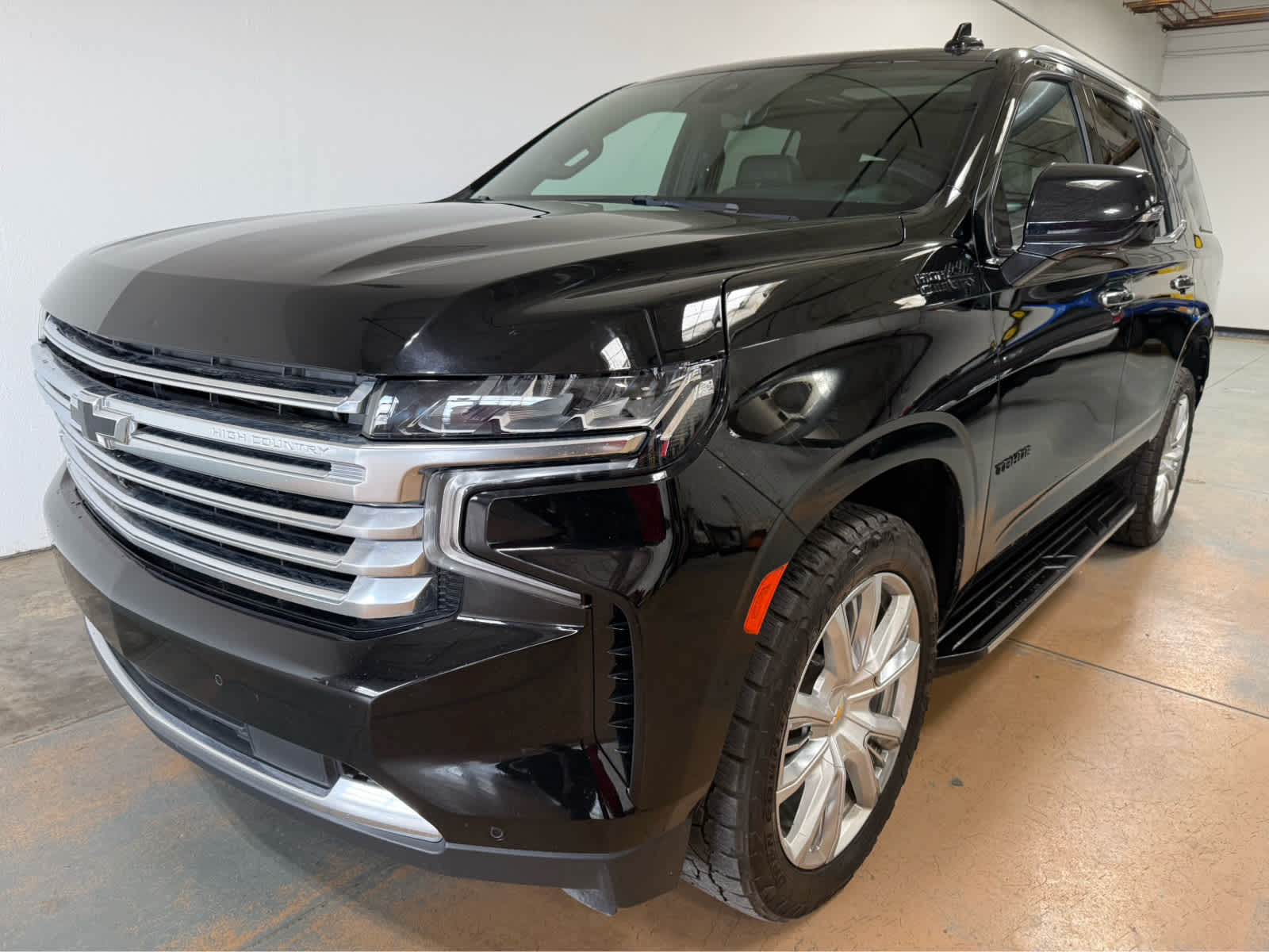 Thumbnail: 2022 Chevrolet Tahoe - 1