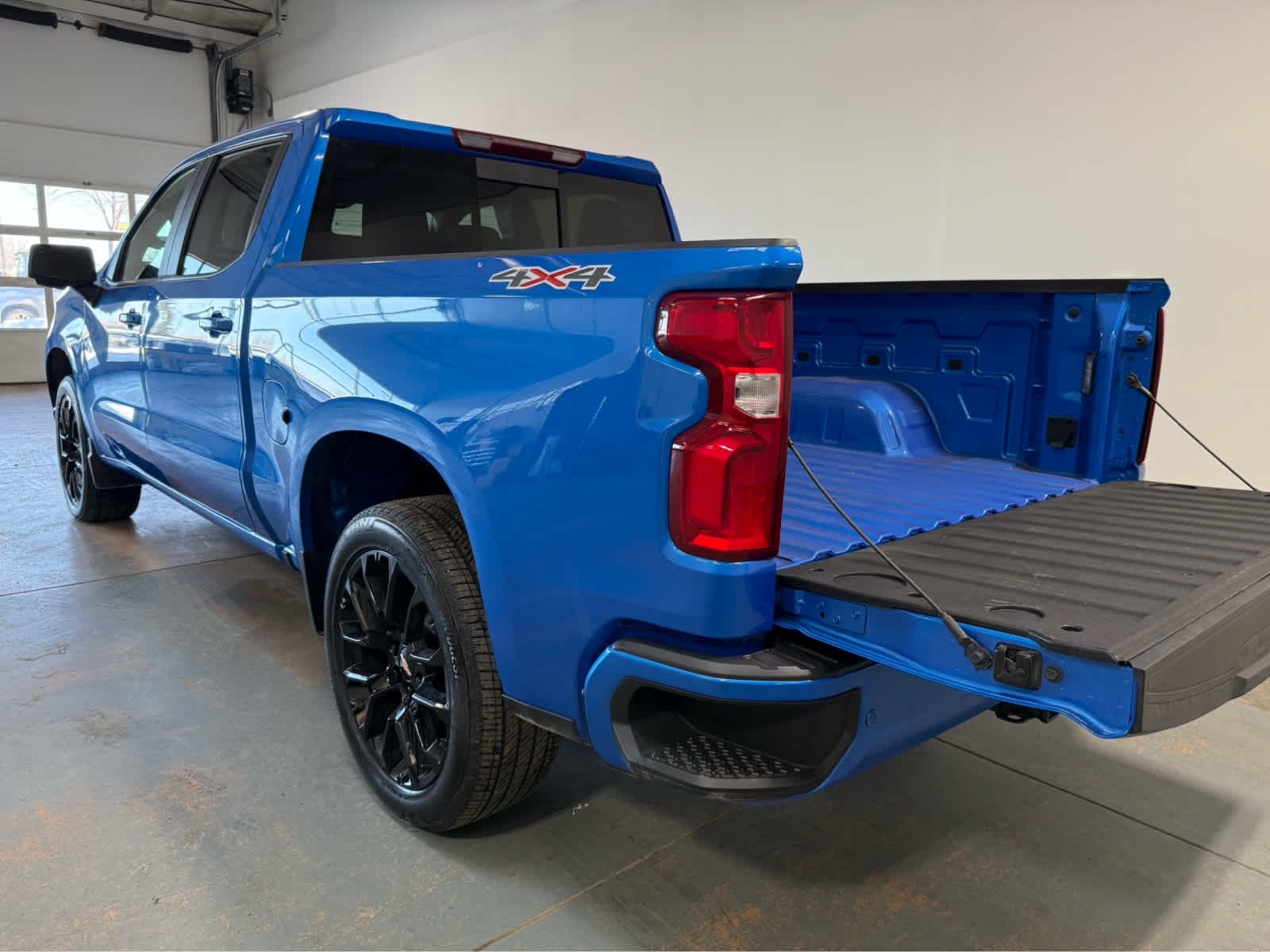 Thumbnail: 2025 Chevrolet Silverado 1500 - 4