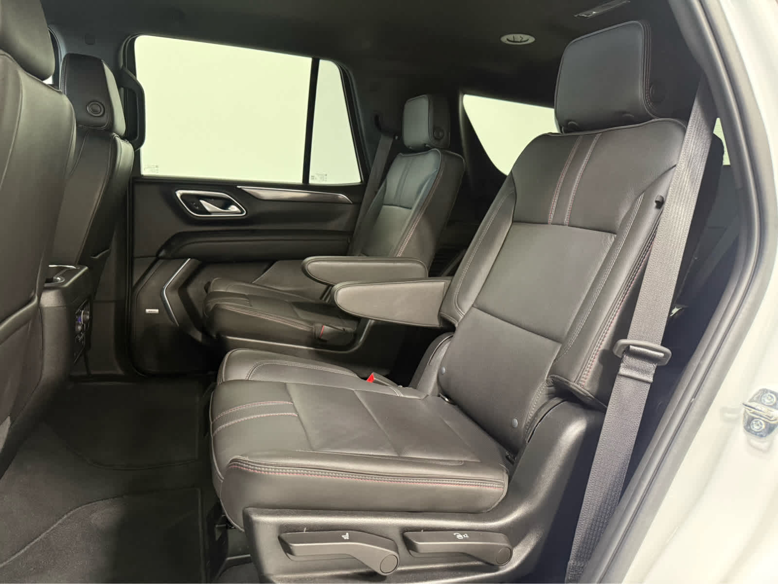 Thumbnail: 2022 Chevrolet Tahoe - 14