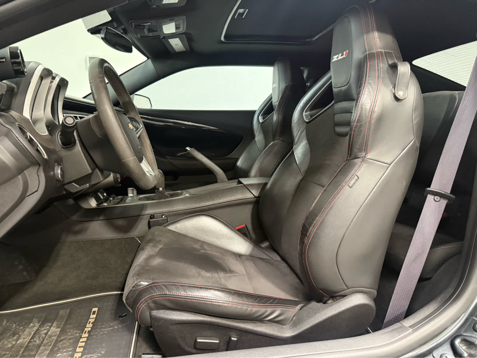 Thumbnail: 2015 Chevrolet Camaro - 14