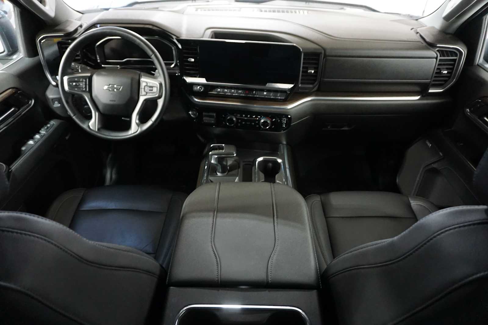 Thumbnail: 2024 Chevrolet Silverado 1500 - 14