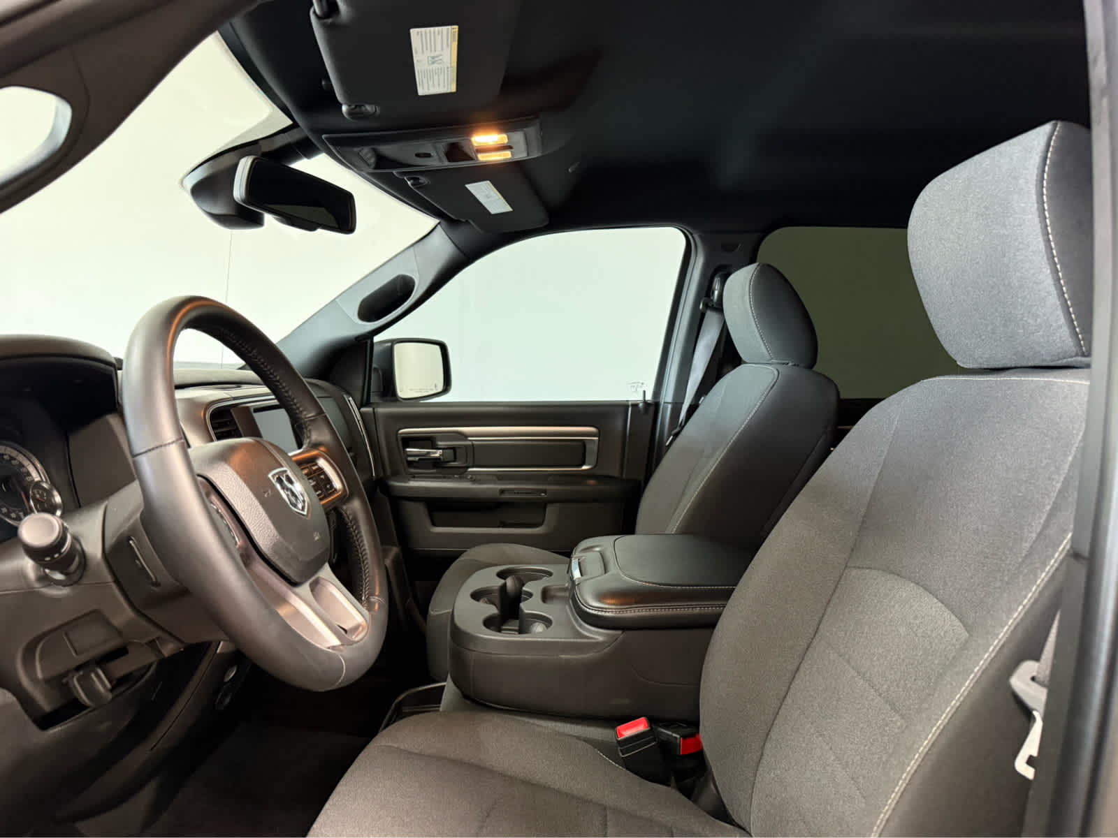 Thumbnail: 2022 RAM 1500 Classic - 14