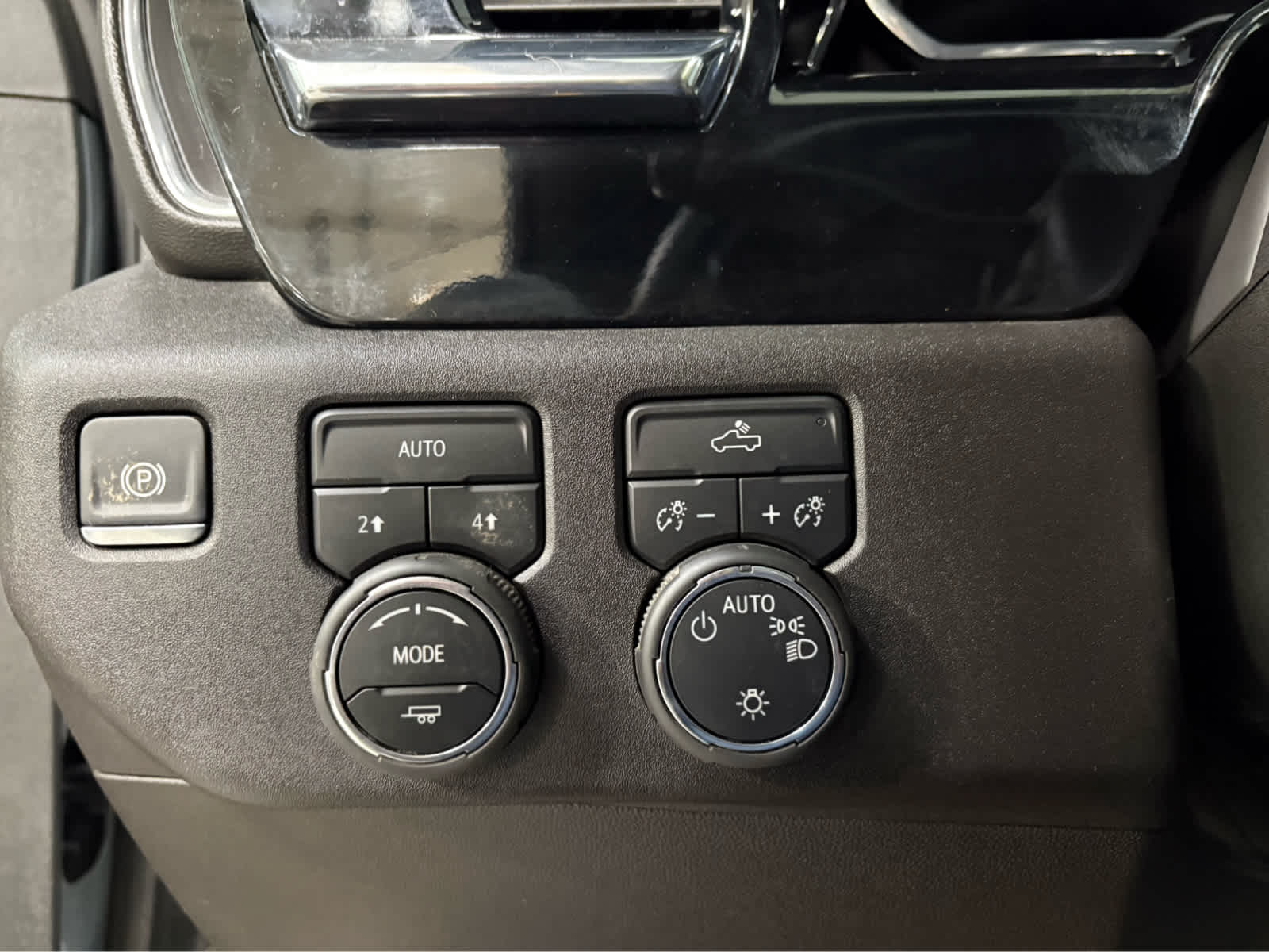 Thumbnail: 2025 Chevrolet Silverado 1500 - 28