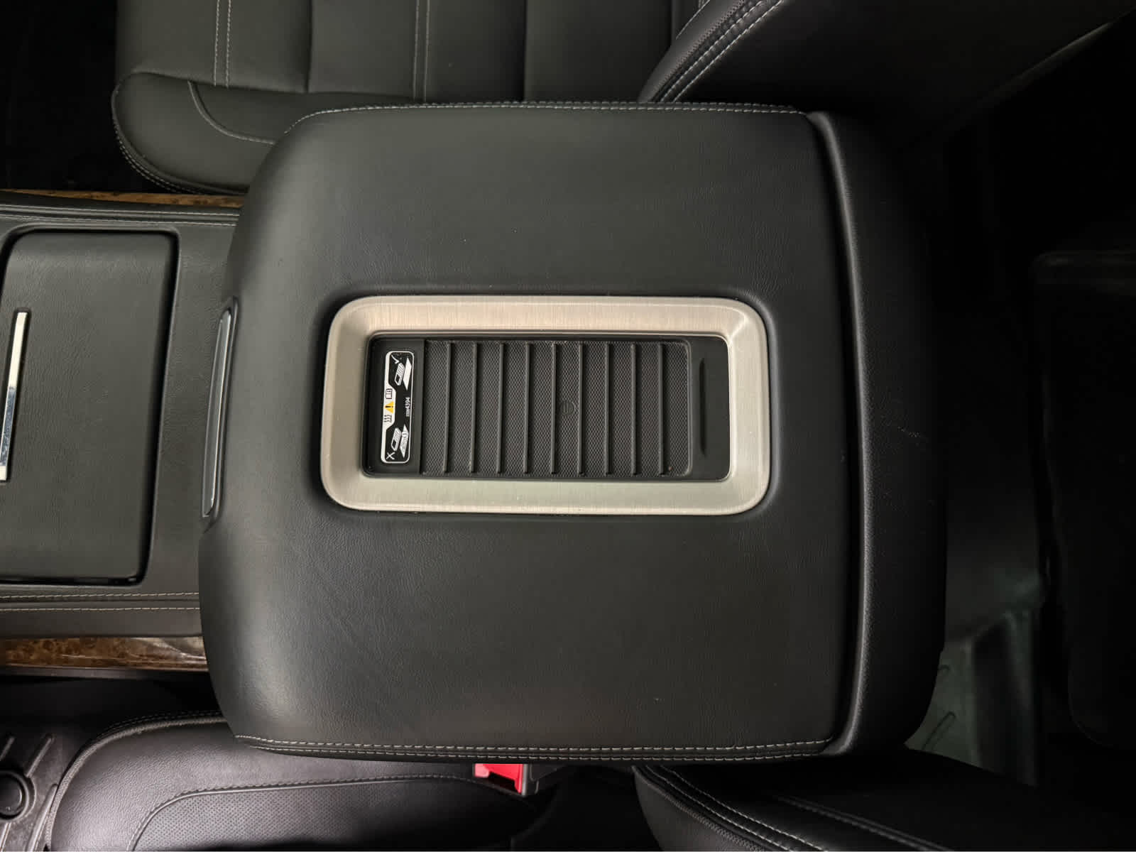Thumbnail: 2016 GMC Yukon - 22