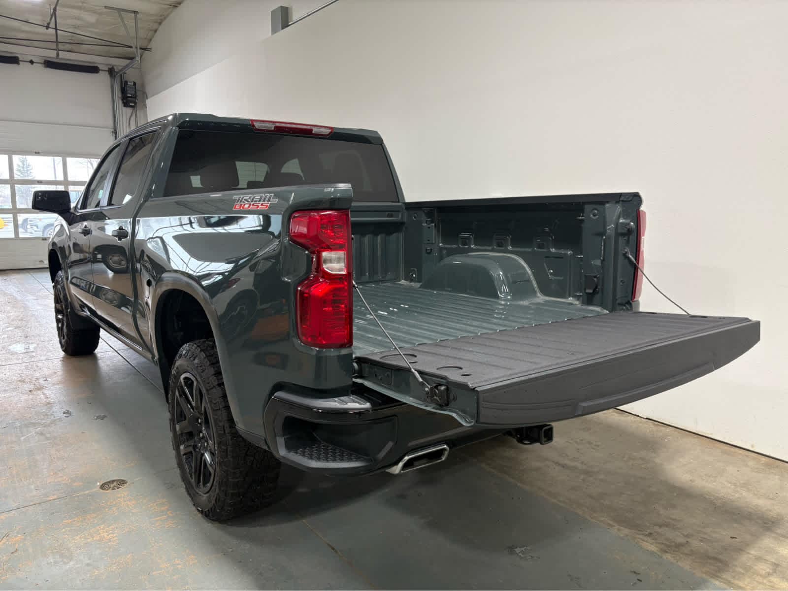 Thumbnail: 2025 Chevrolet Silverado 1500 - 4