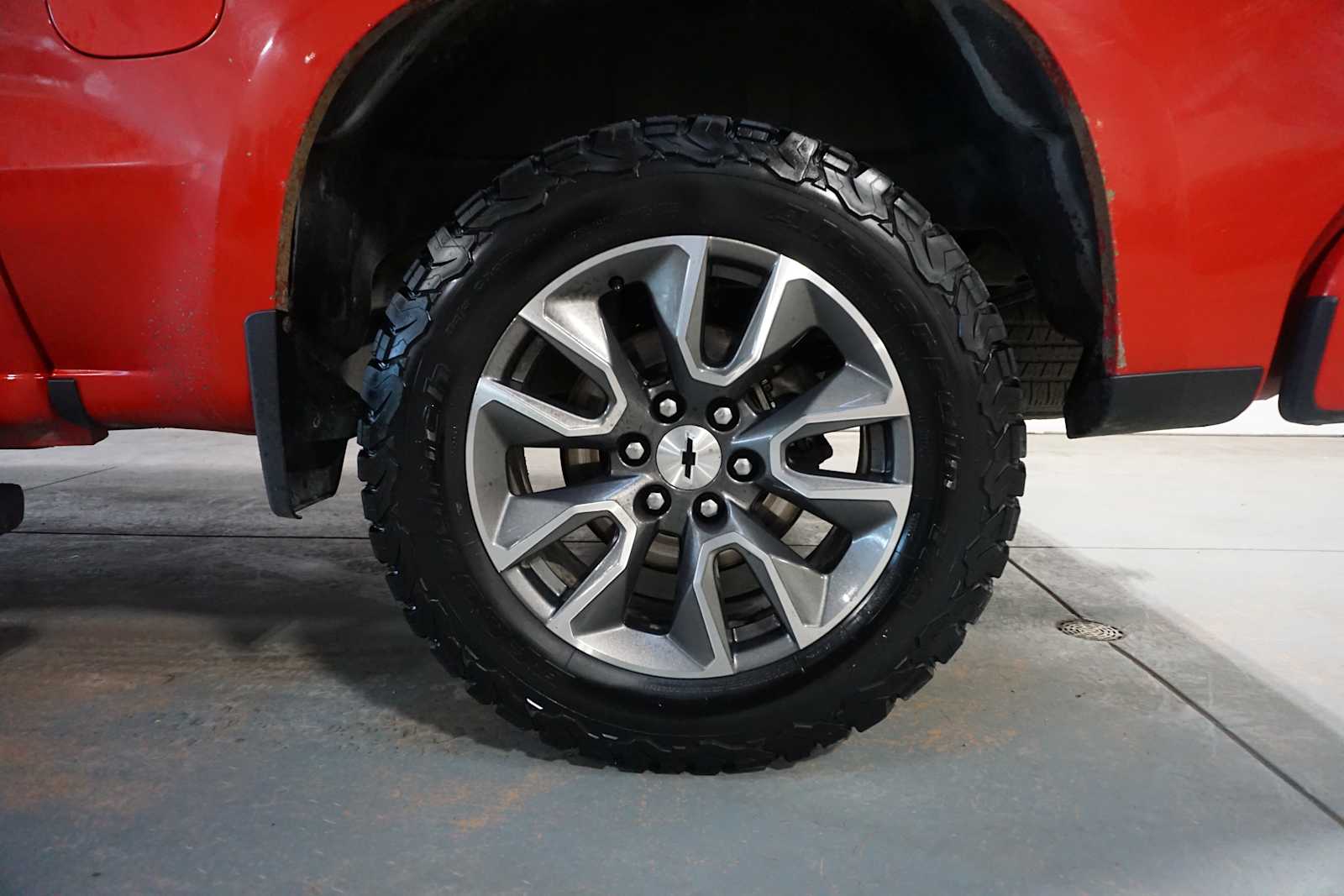 Thumbnail: 2020 Chevrolet Silverado 1500 - 9