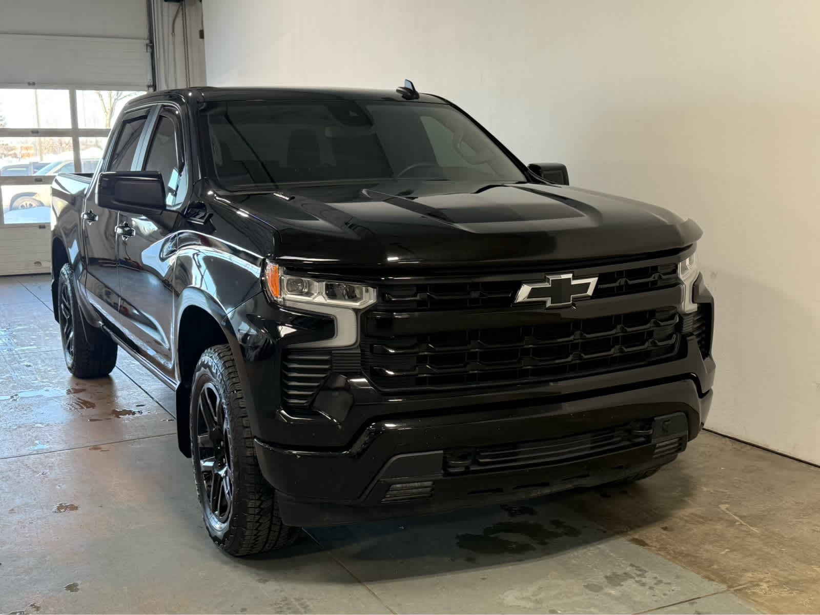 Thumbnail: 2025 Chevrolet Silverado 1500 - 4