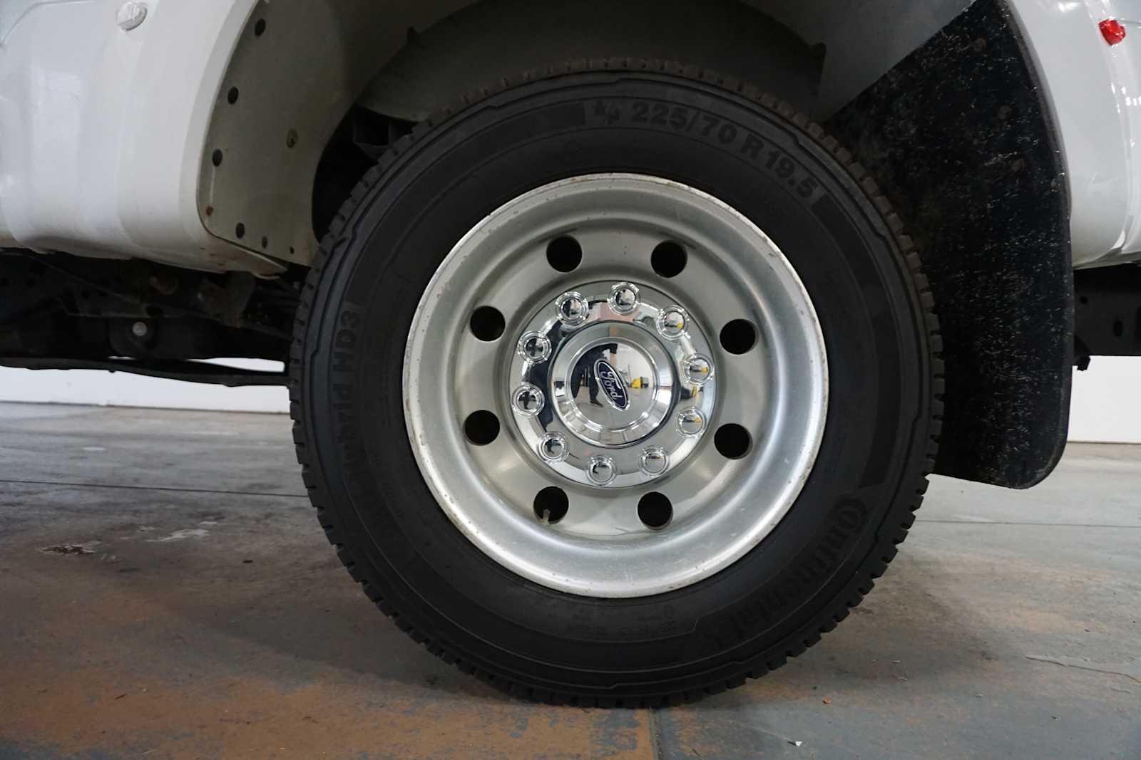 Thumbnail: 2022 Ford F-450 - 13