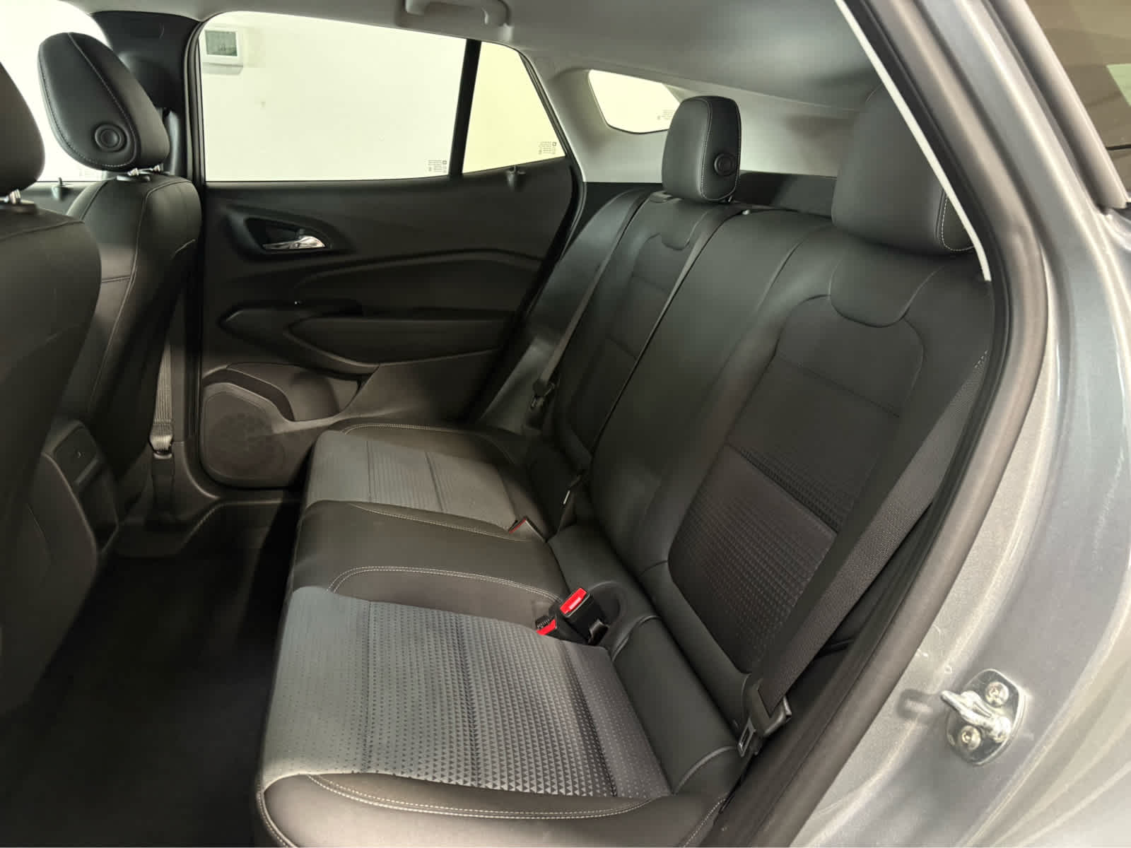 Thumbnail: 2025 Chevrolet Trax - 14