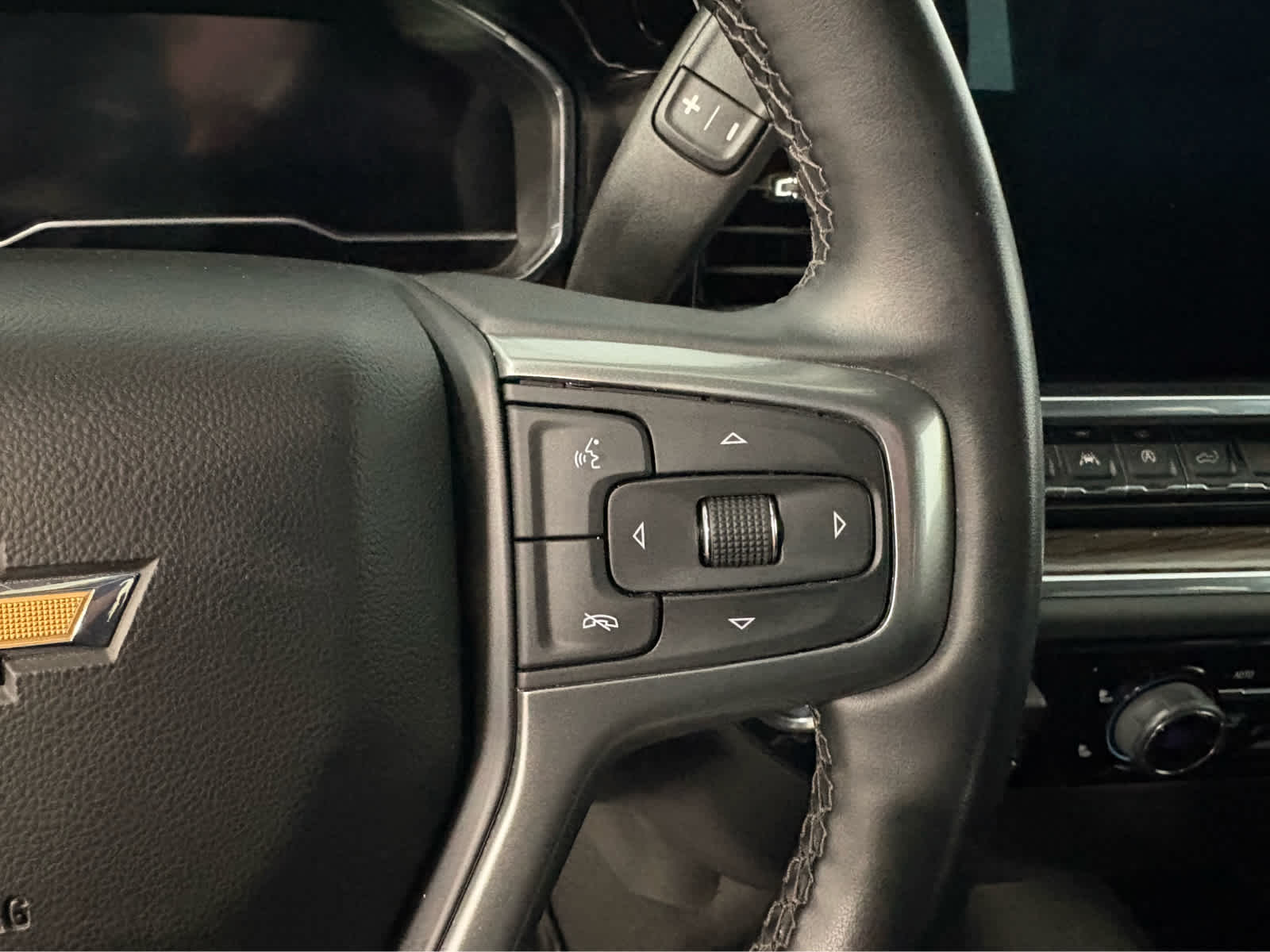 Thumbnail: 2025 Chevrolet Silverado 1500 - 30