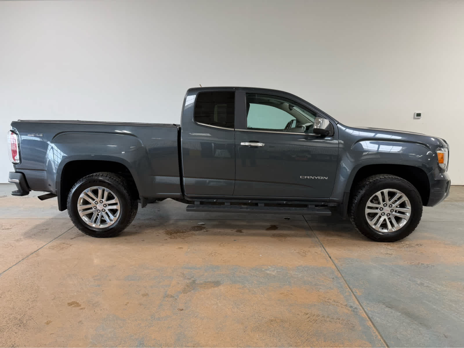 Thumbnail: 2015 GMC Canyon - 6