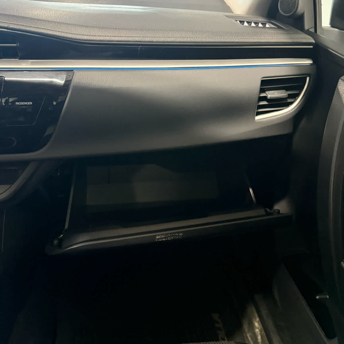 Thumbnail: 2015 Toyota Corolla - 21