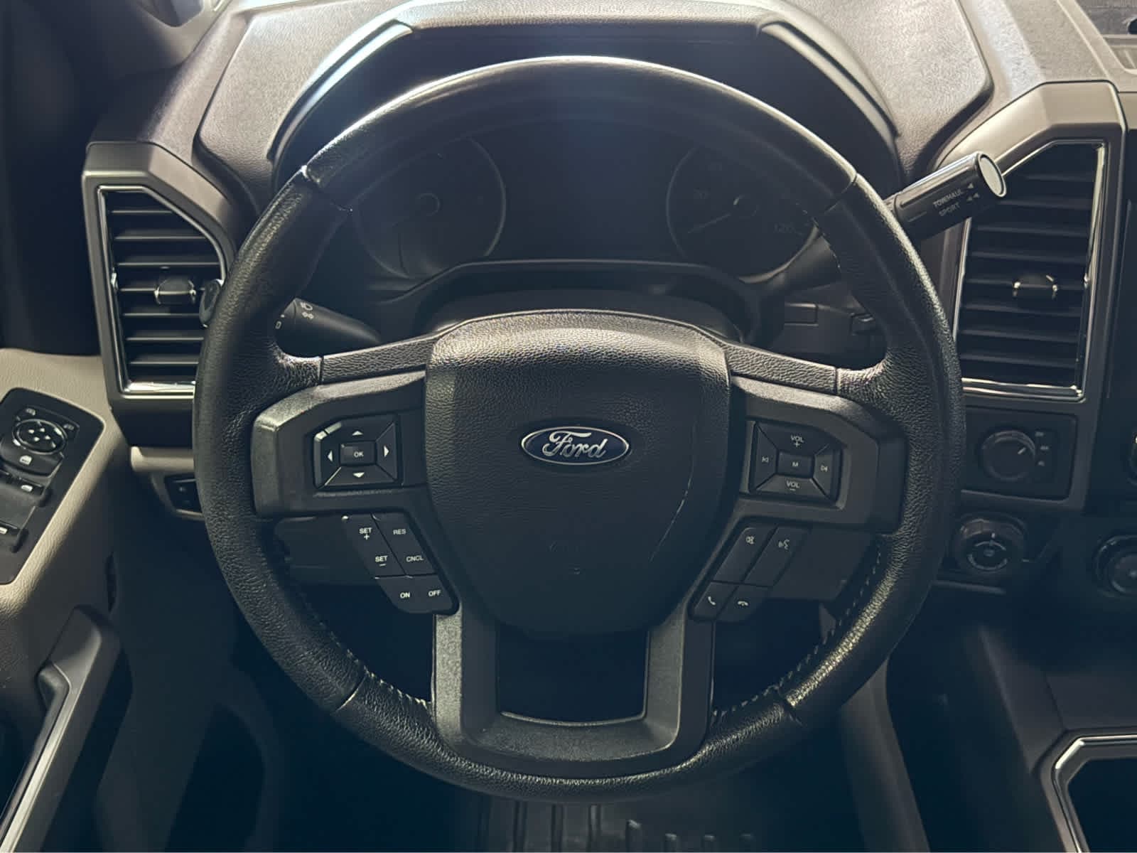 Thumbnail: 2016 Ford F-150 - 17