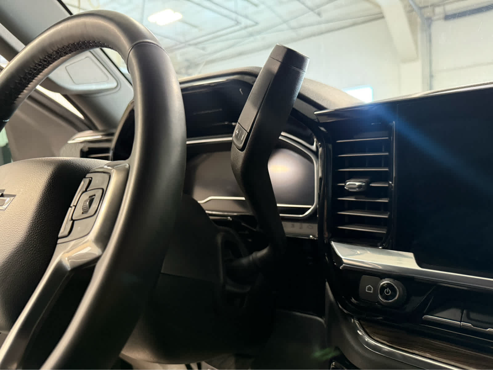 Thumbnail: 2025 Chevrolet Silverado 1500 - 22