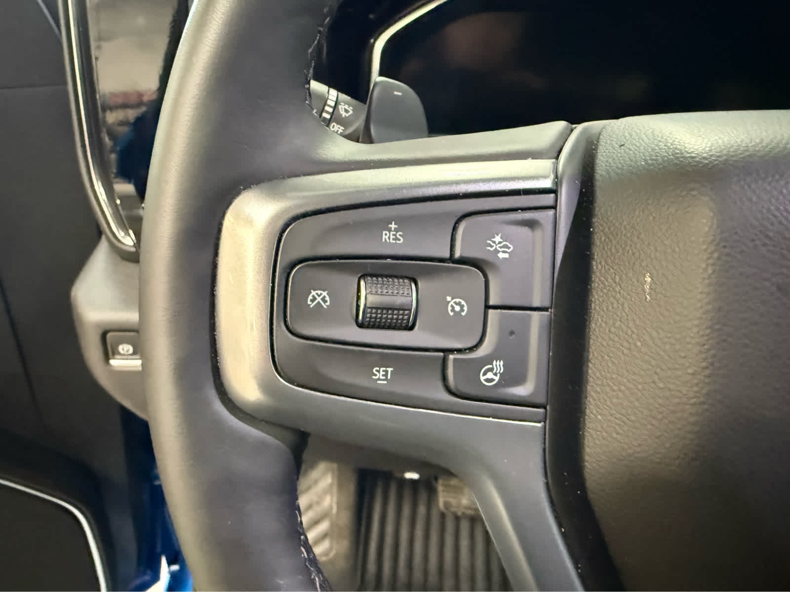 Thumbnail: 2025 Chevrolet Silverado 1500 - 19