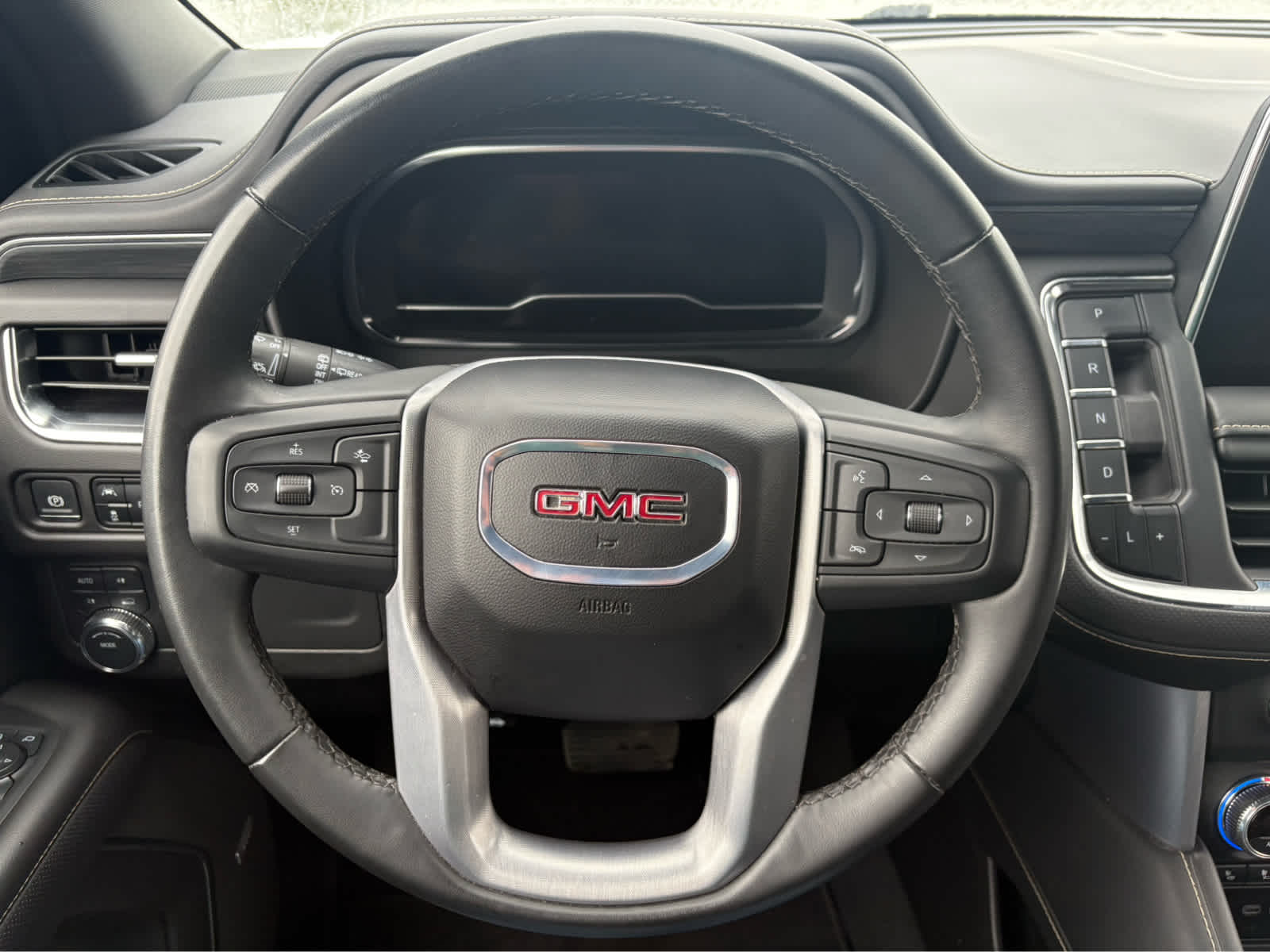 Thumbnail: 2024 GMC Yukon XL - 20