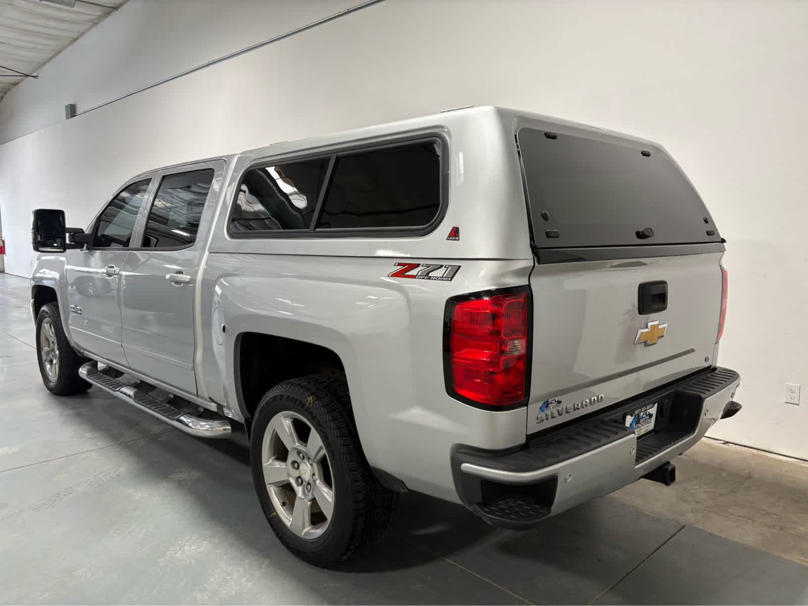 Thumbnail: 2018 Chevrolet Silverado 1500 - 3