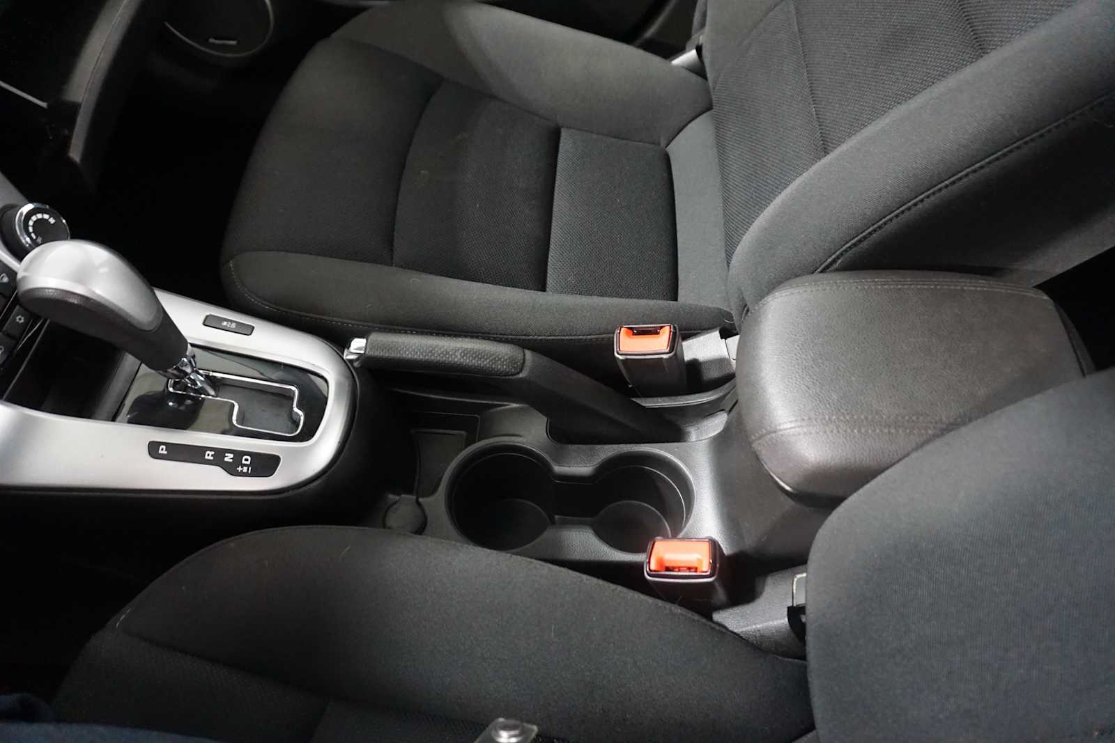 Thumbnail: 2016 Chevrolet Cruze - 21