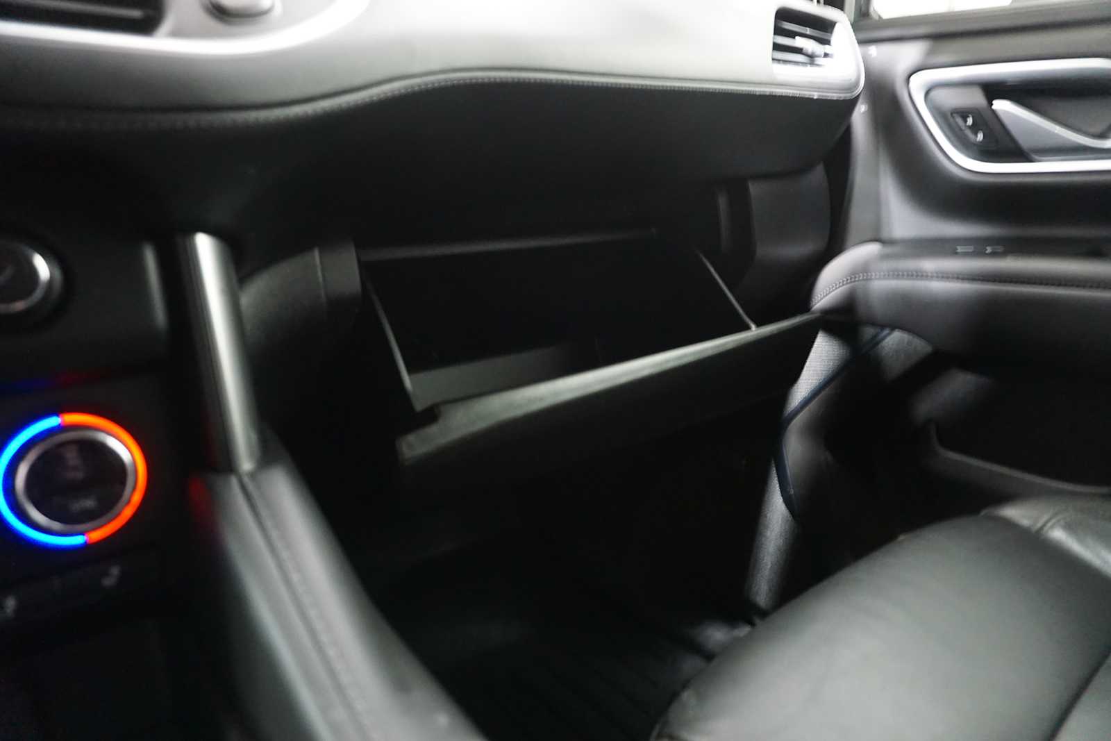 Thumbnail: 2021 Chevrolet Suburban - 22