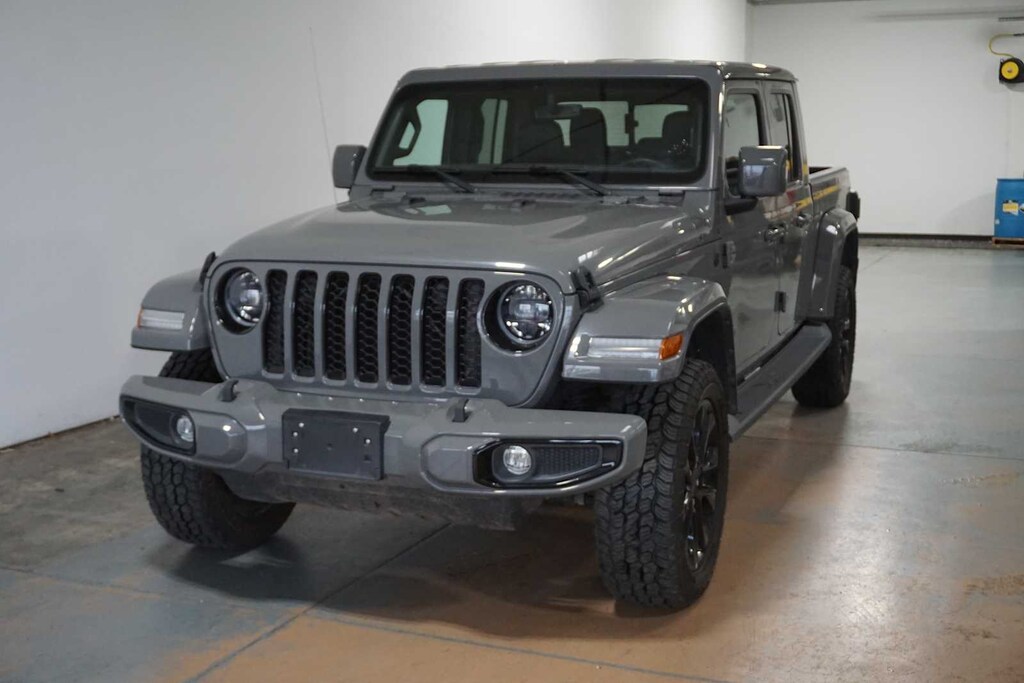 Used 2023 Jeep Gladiator Overland Truck Crew Cab
