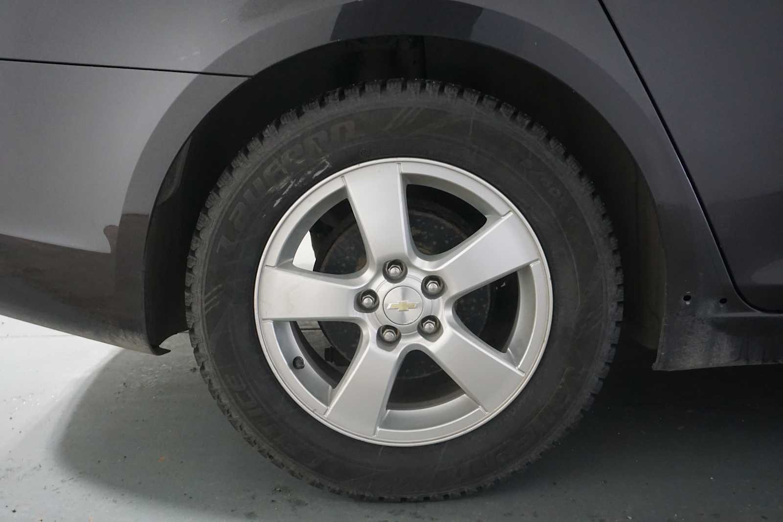 Thumbnail: 2016 Chevrolet Cruze - 10