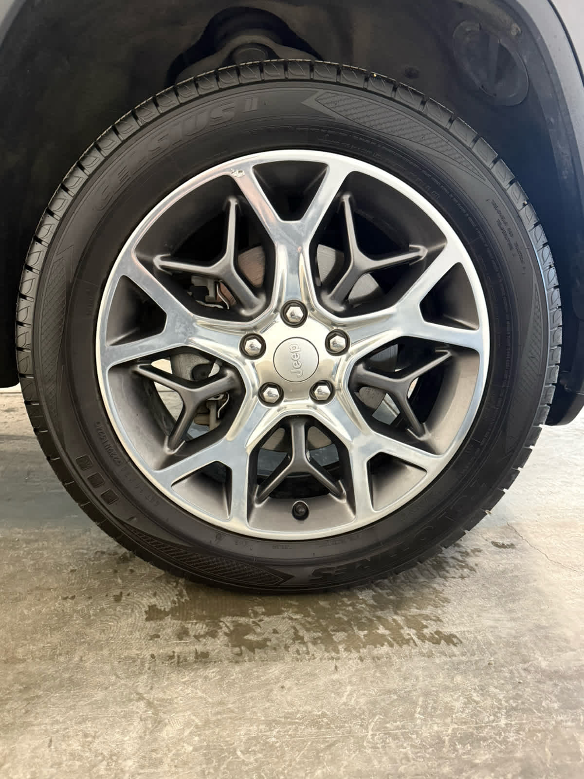 Thumbnail: 2020 Jeep Grand Cherokee - 11