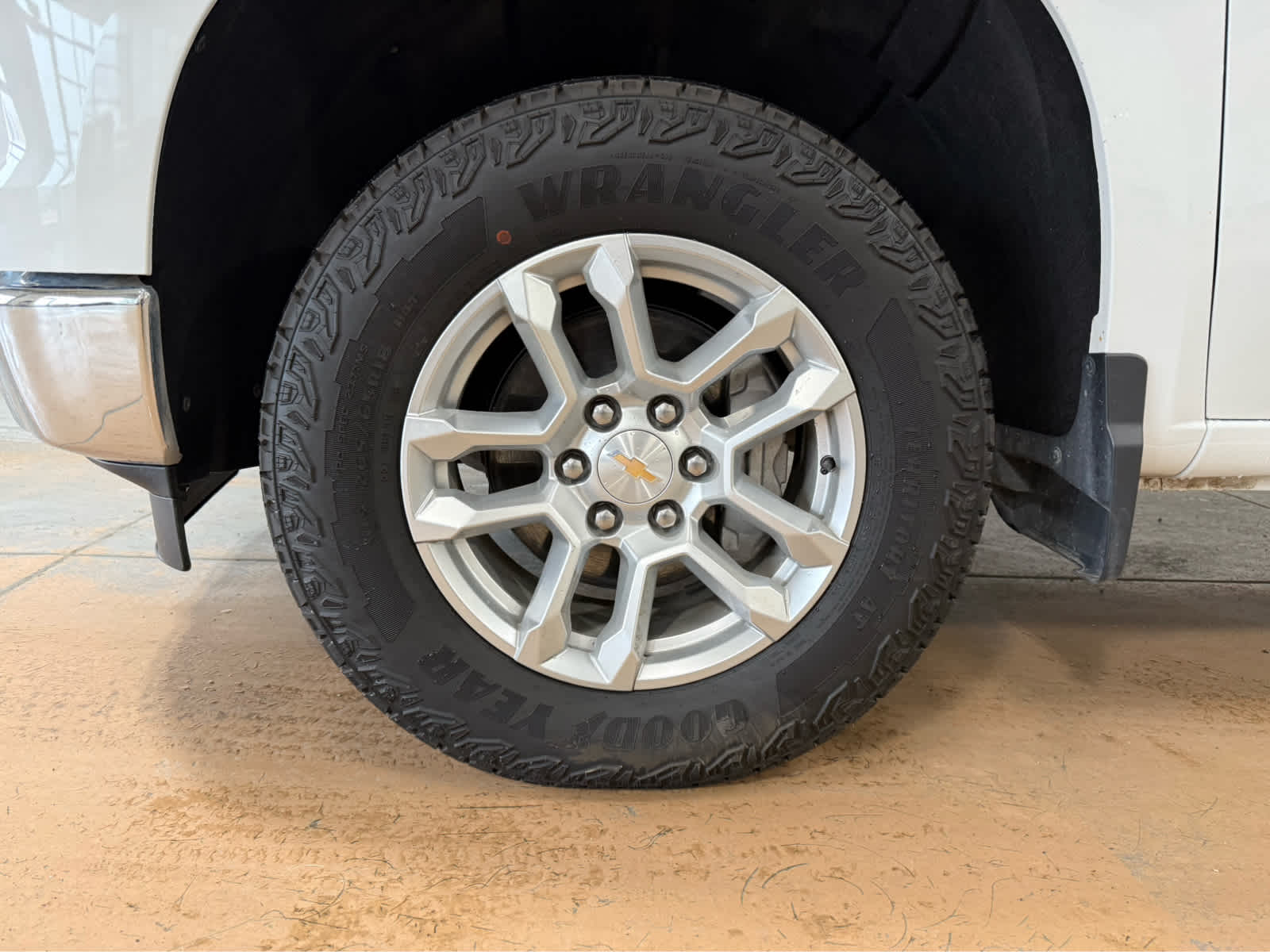 Thumbnail: 2025 Chevrolet Silverado 1500 - 8