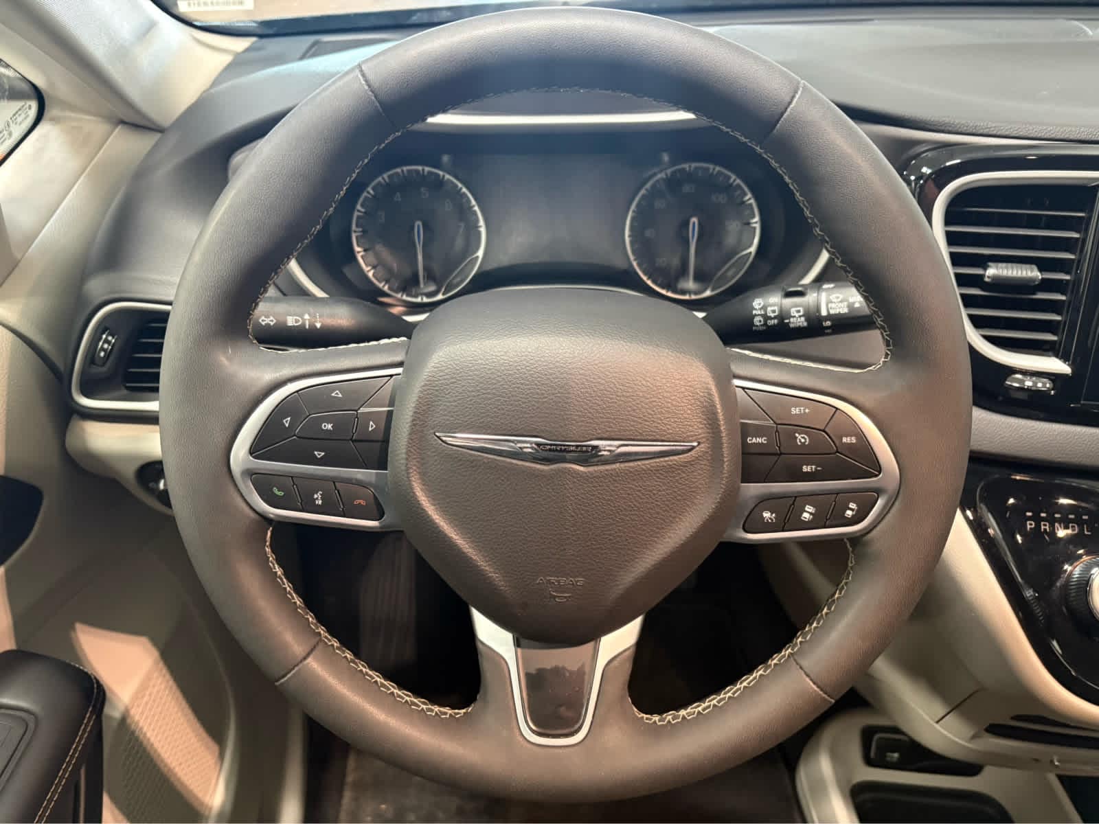 Thumbnail: 2024 Chrysler Pacifica - 18