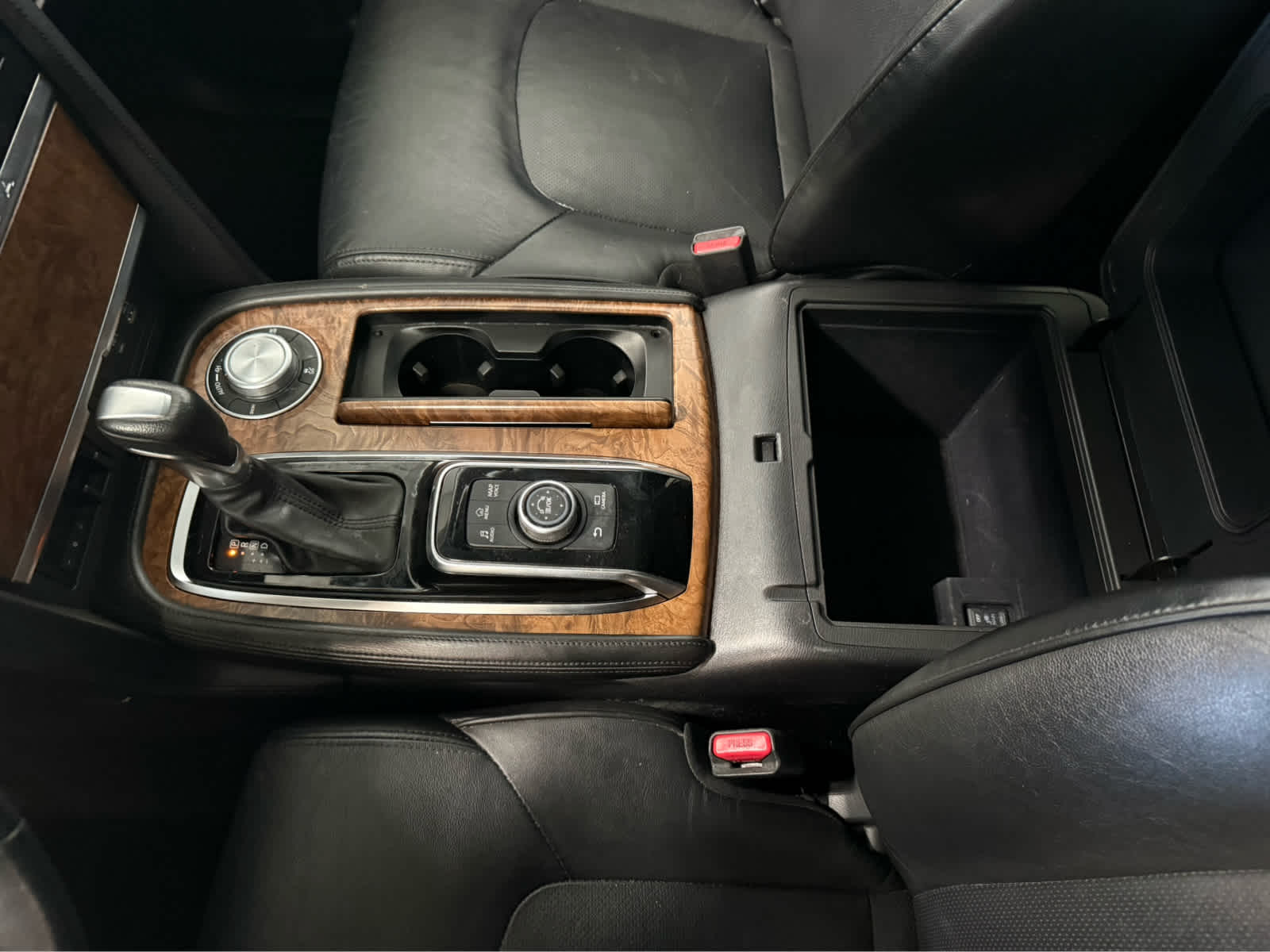 Thumbnail: 2022 Nissan Armada - 24