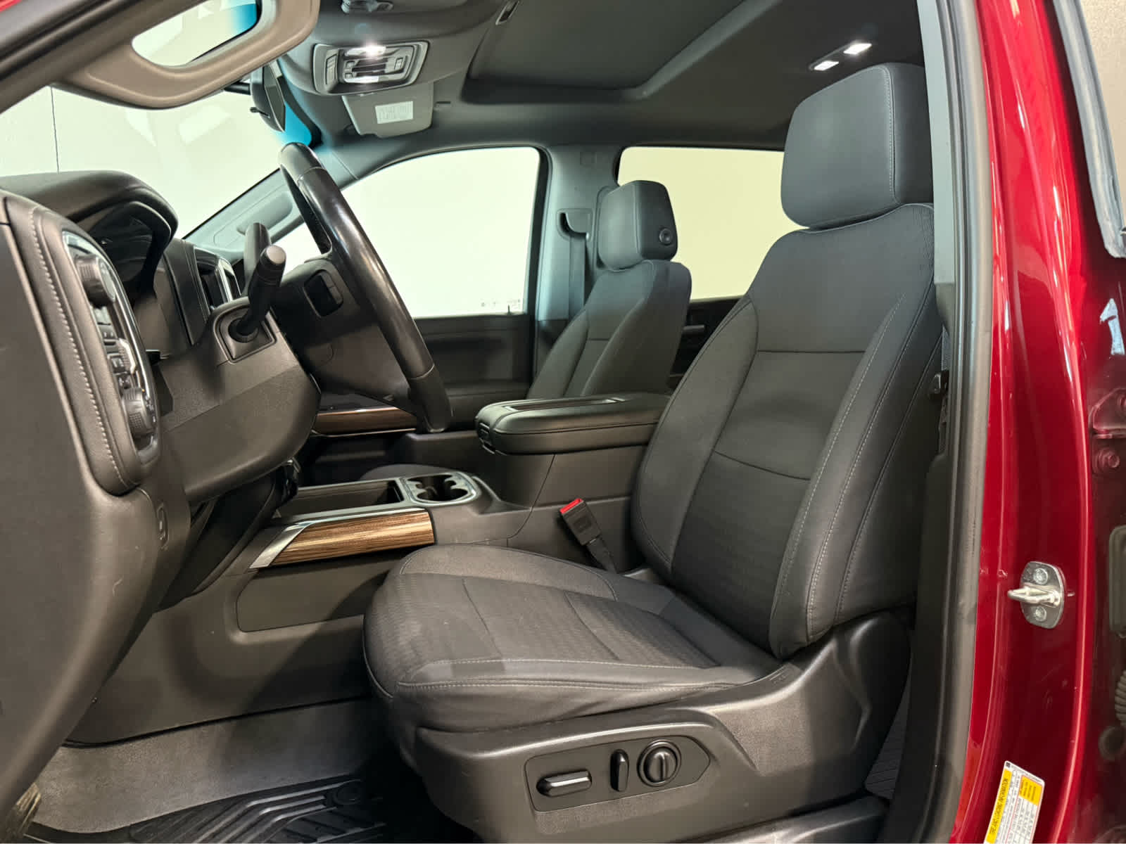 Thumbnail: 2020 Chevrolet Silverado 1500 - 13