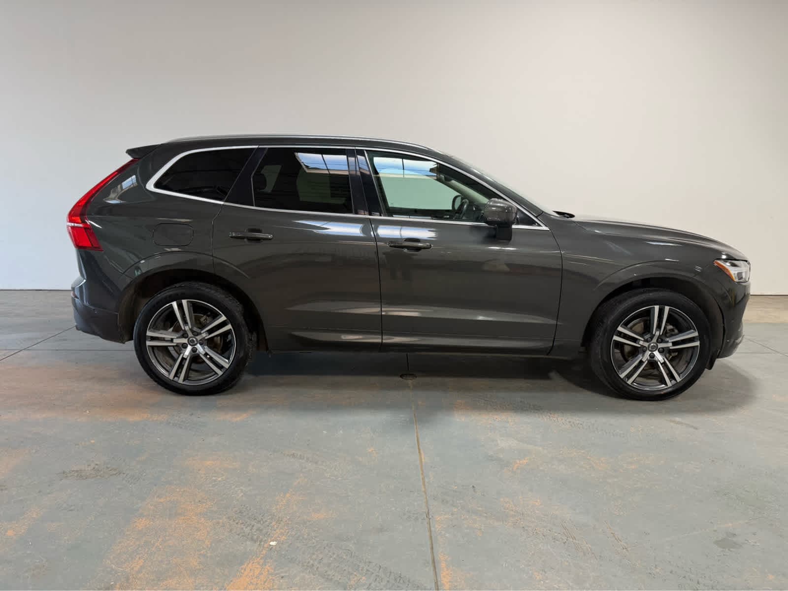 Thumbnail: 2019 Volvo XC60 - 6