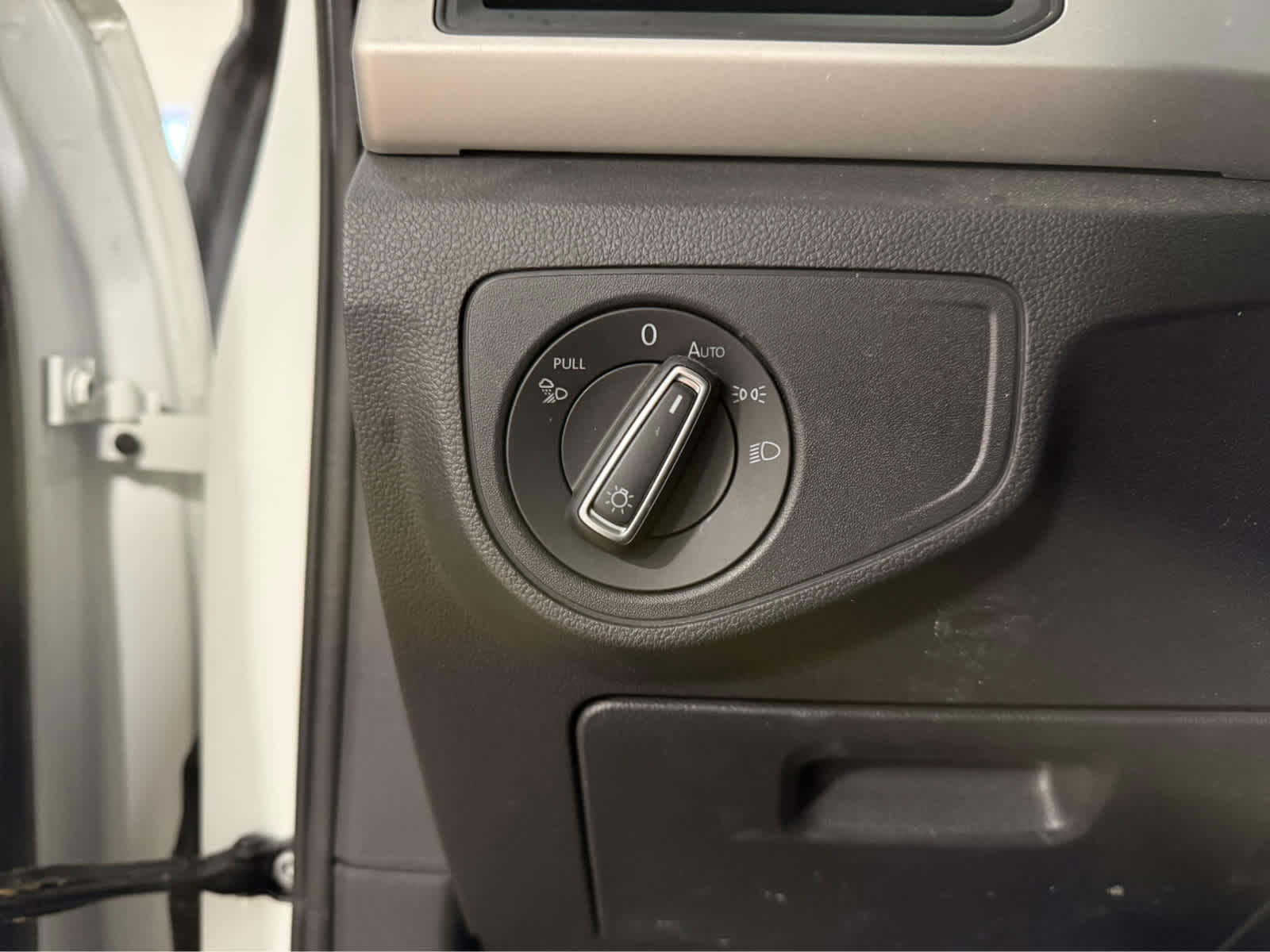 Thumbnail: 2021 Volkswagen Atlas - 27