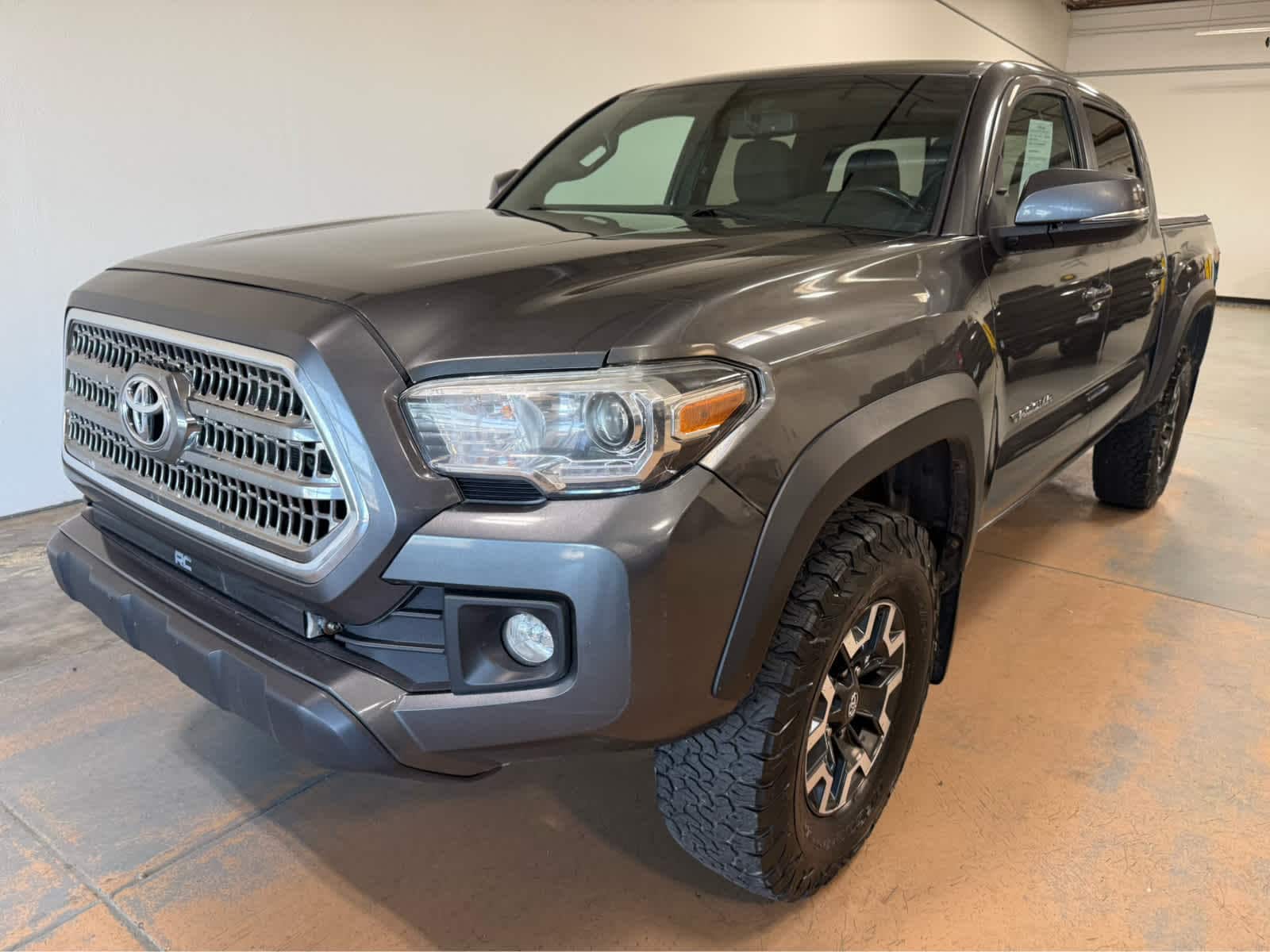 Thumbnail: 2017 Toyota Tacoma - 1