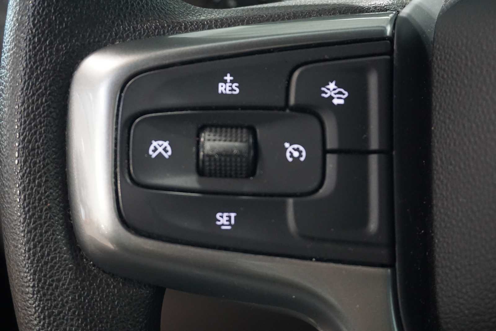 Thumbnail: 2023 Chevrolet Silverado 2500 - 21