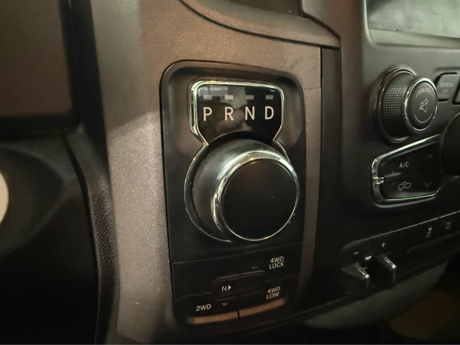 Thumbnail: 2019 RAM 1500 Classic - 23