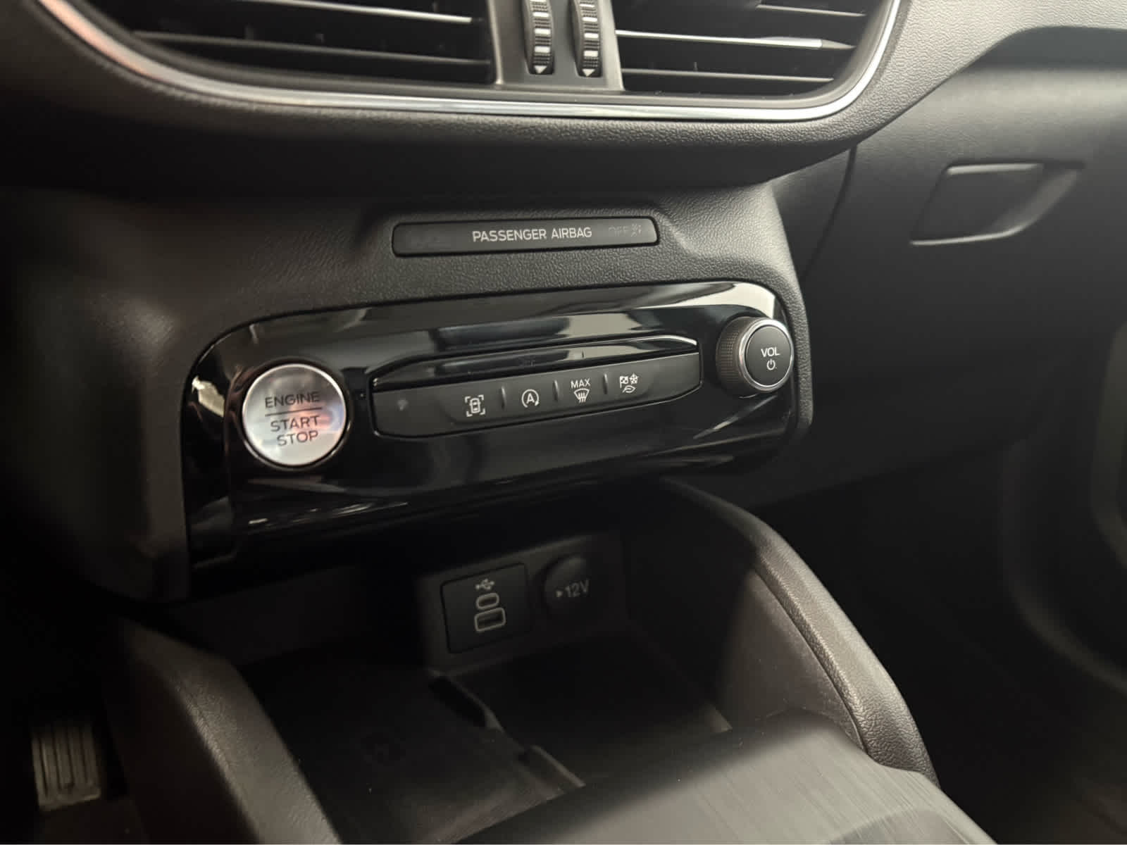 Thumbnail: 2025 Ford Escape - 22
