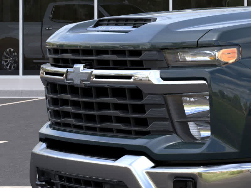 Thumbnail: 2026 Chevrolet Silverado 3500 - 13